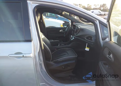 2023 Chrysler Pacifica Hybrid Limited from USA, damaged, VIN 2C4RC1S77PR609309